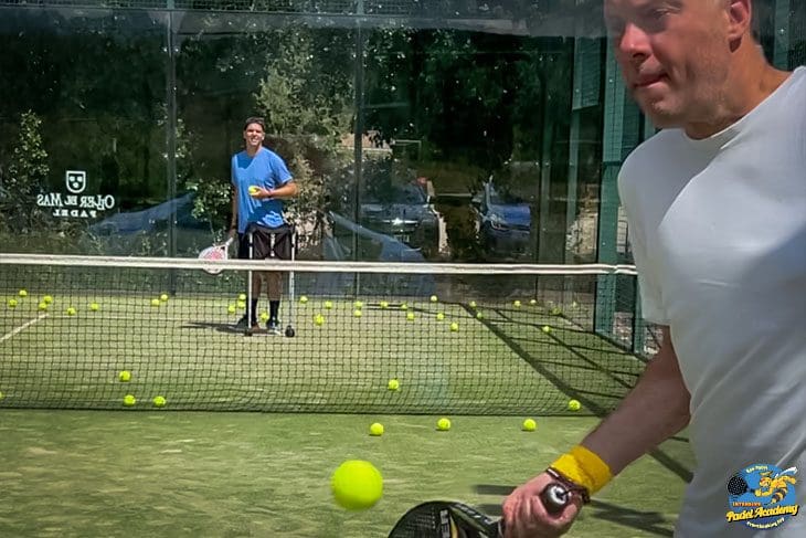 Sergi Marti High-end, Top Padel trainer, Coach, Barcelona, action in Oller del Mas, for Eventbooking.top and bee-padel.com from, Spain, Black Crown, Apache, Mimón business retreats, off the wall action