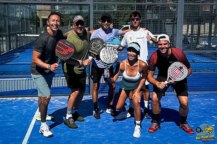 Happy Padel participants during the Padel Clinic from China, The Netherlands, Suriname, Kuwait, Academy, Maresme, Catalunya, Barcelona, Spain of Eventbooking.top