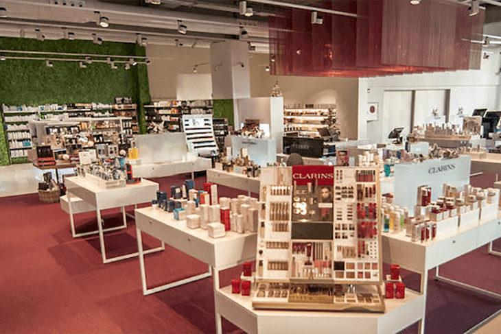 Beauty & Wellness Area | Sorli Emocions – Event Booking Retreat Amenities Beauty and wellness corner with perfumes and pharmacy products at Sorli Emocions – part of the Event Booking experience