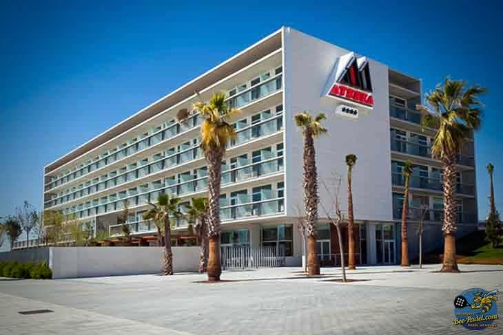 Hotel Atenea Port Mataró | Premier Padel Hotel in Spain | Eventbooking.top Front-side view of Hotel Atenea Port Mataró — top-rated padel accommodation in Spain by Eventbooking.top