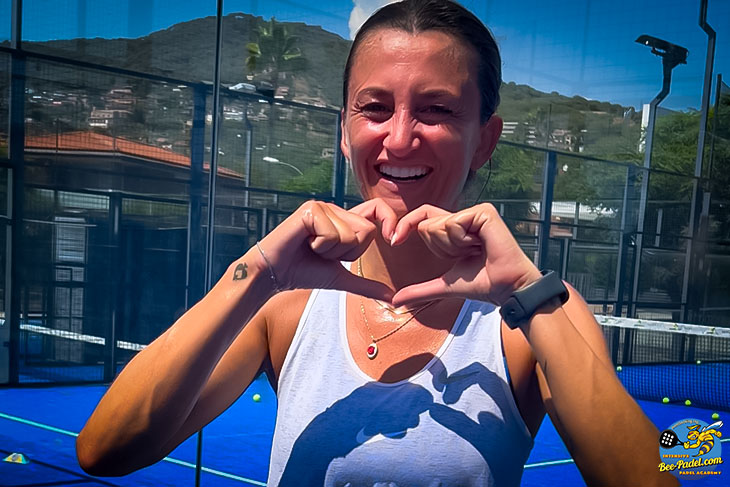 Italian padel players relaxing after training and poker tournament during eventbooking.top Bee-Padel camp in Barcelona